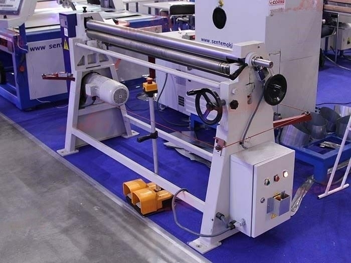 Вальцы с электроприводом Bendmak CY 70-15/1.2М