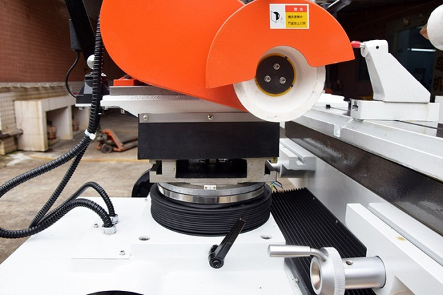 Станок заточной универсальный IRONMAC M480