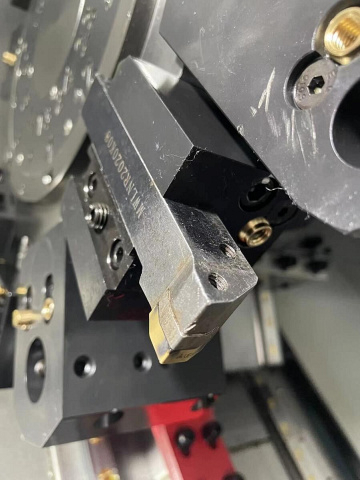 Токарные обрабатывающие центры SKMC SL1500Y