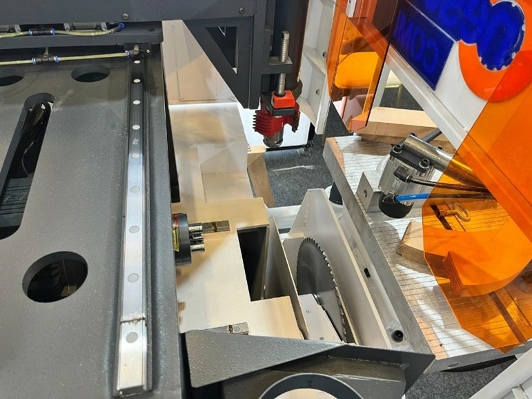 Торцовочно-усовочный станок  NESTO COMBO