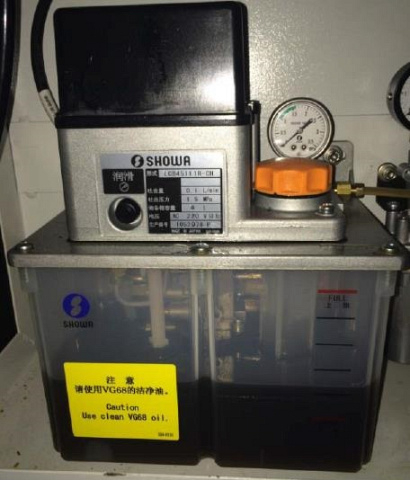 Фрезерный обрабатывающий центр SPITZEN SMC-1260F (VF108)