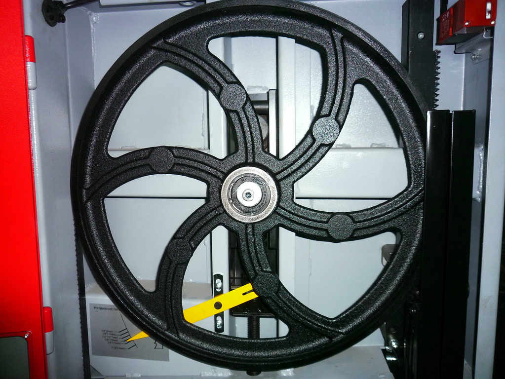 Ленточнопильный станок jib mbs 400 230в  высота распиловки  305 мм мощность двигателя 1,5 квт