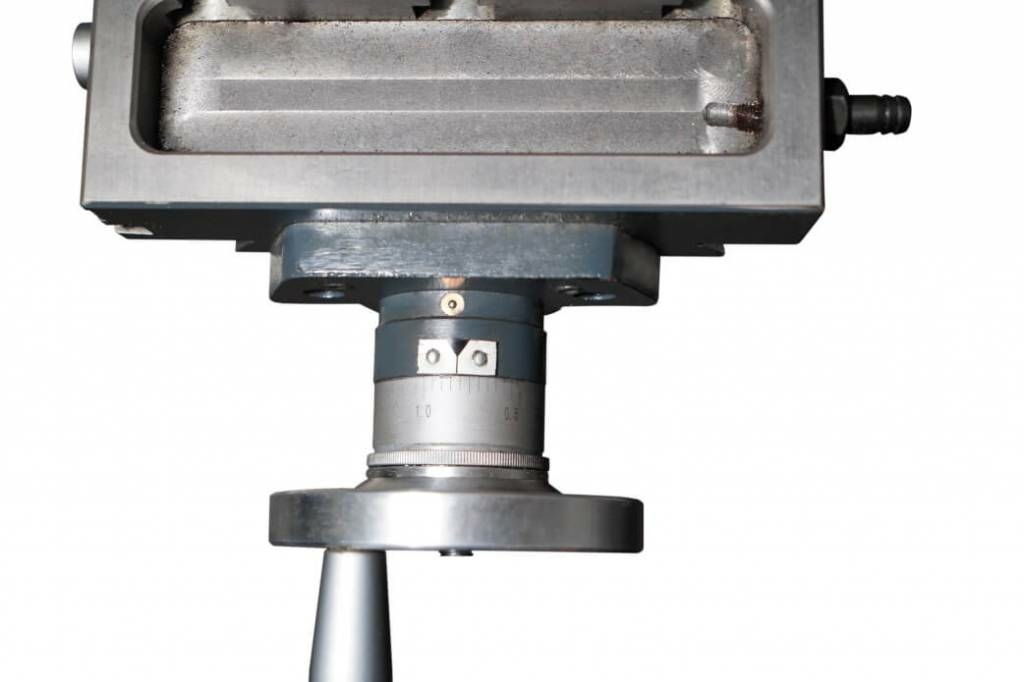 Станок сверлильно-фрезерный Metal Master MMD-30LV BD