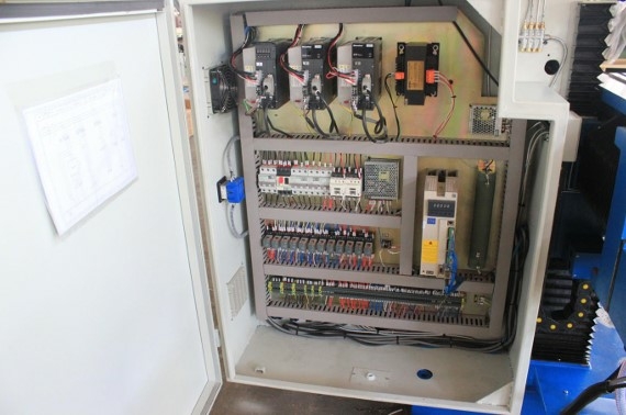 Широкоуниверсальный фрезерный станок FHU2-45