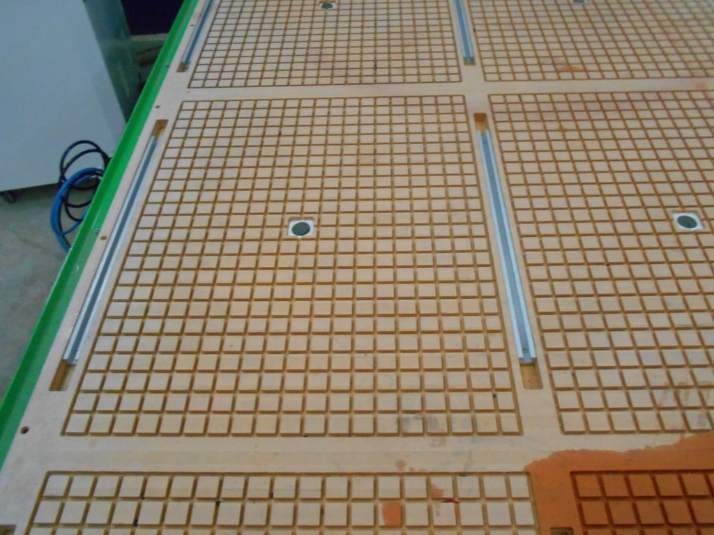 Фрезерный станок с чпу LTT-1325АSD