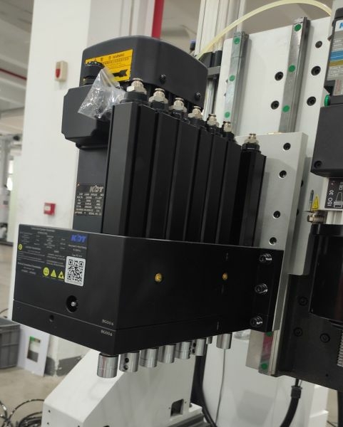 Обрабатывающий центр с ЧПУ KDT KN-3409L