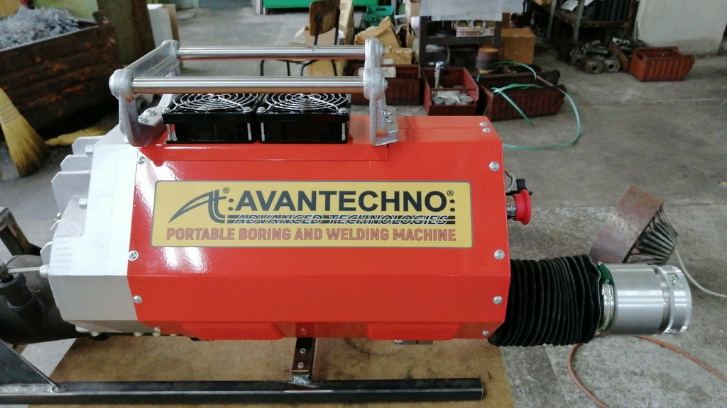 Расточно-наплавочный комплекс AVANTECHNO 611 для расточки и наплавки от  ⌀62 до  ⌀600 мм