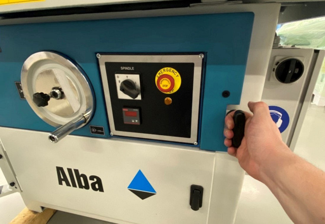 Фрезерный станок со сменным шпинделем ALBA T2000