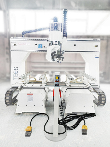 Пятиосевой обрабатывающий центр QUADRO TEOS TEOS