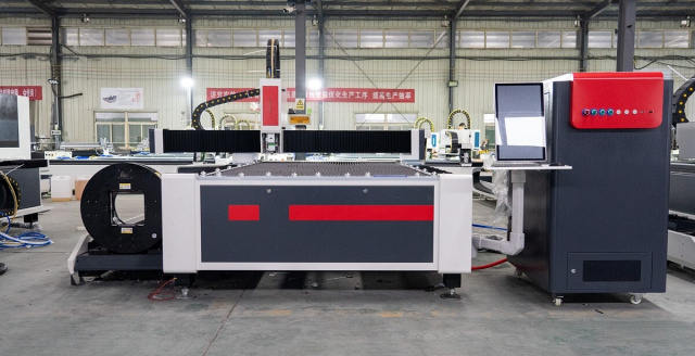 Оптоволоконная установка лазерного раскроя с модулем для обработки труб LX