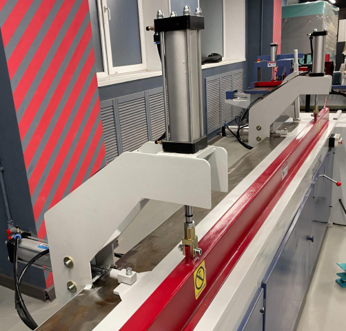 Пресс для сращивания по длине Beaver 3100/160