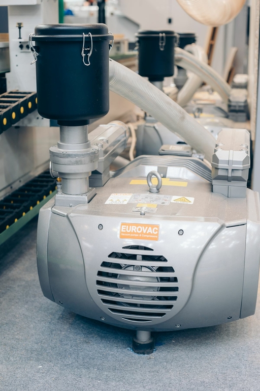 ОБРАБАТЫВАЮЩИЙ ЦЕНТР С ЧПУ HOLD HE2130GAB