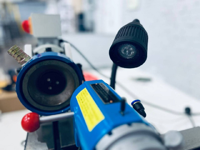 Станок для заточки концевых фрез IRONMAC M 115