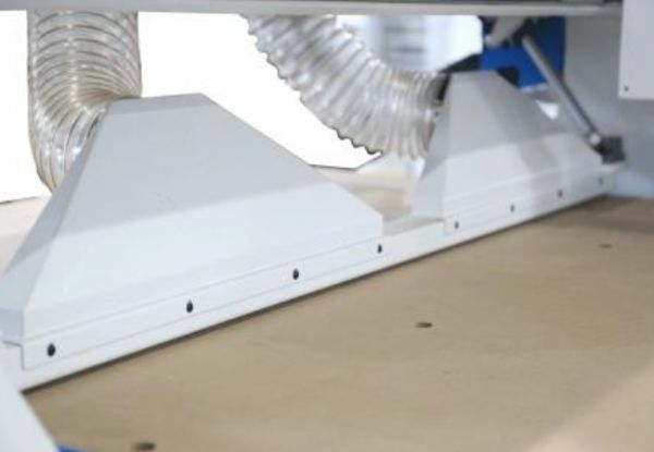 Обрабатывающий центр с ЧПУ KDT KN-3710DE