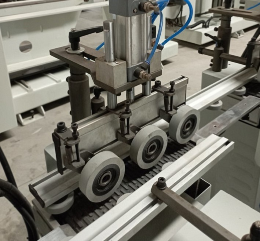 Шлифовальный станок для профилирования погонажных изделий EcoWood EcoWood W4D4