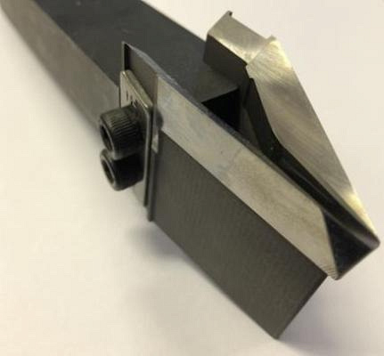 Токарный центр с ЧПУ с автозагрузкой Beaver 12D4 MAXI