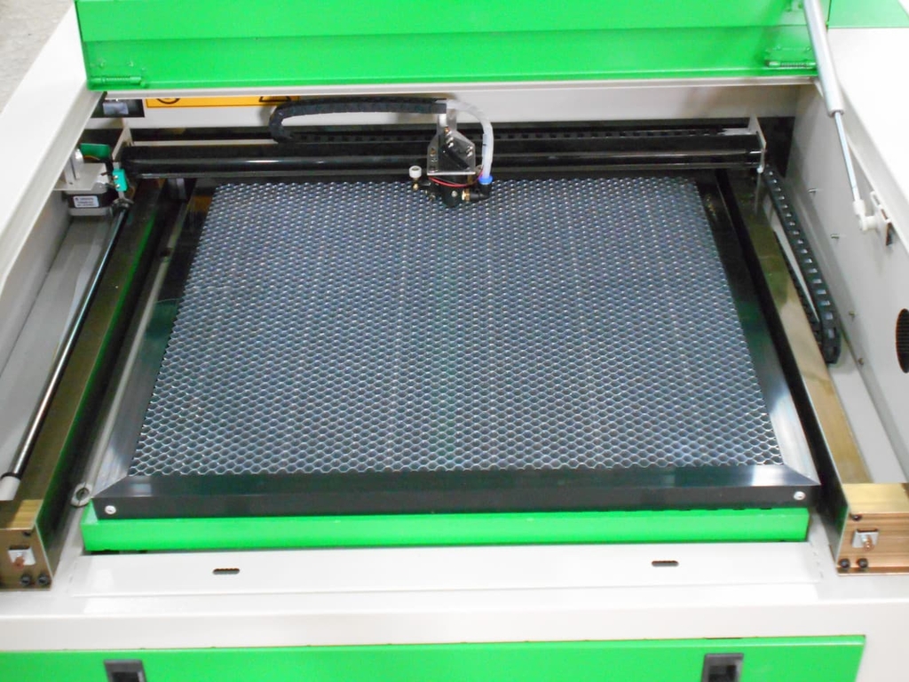 Лазерно-гравировальный станок LTT-Z5040