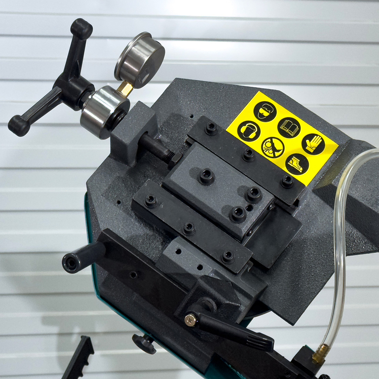 Ленточнопильный станок AURA LM-170G/380 (40170300)