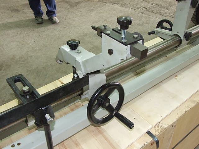 Токарный станок MFC3015B