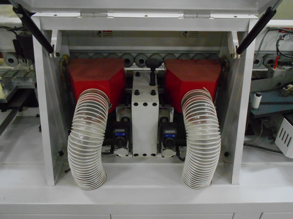 Автоматический кромкооблицовочный станок LTT-220PA