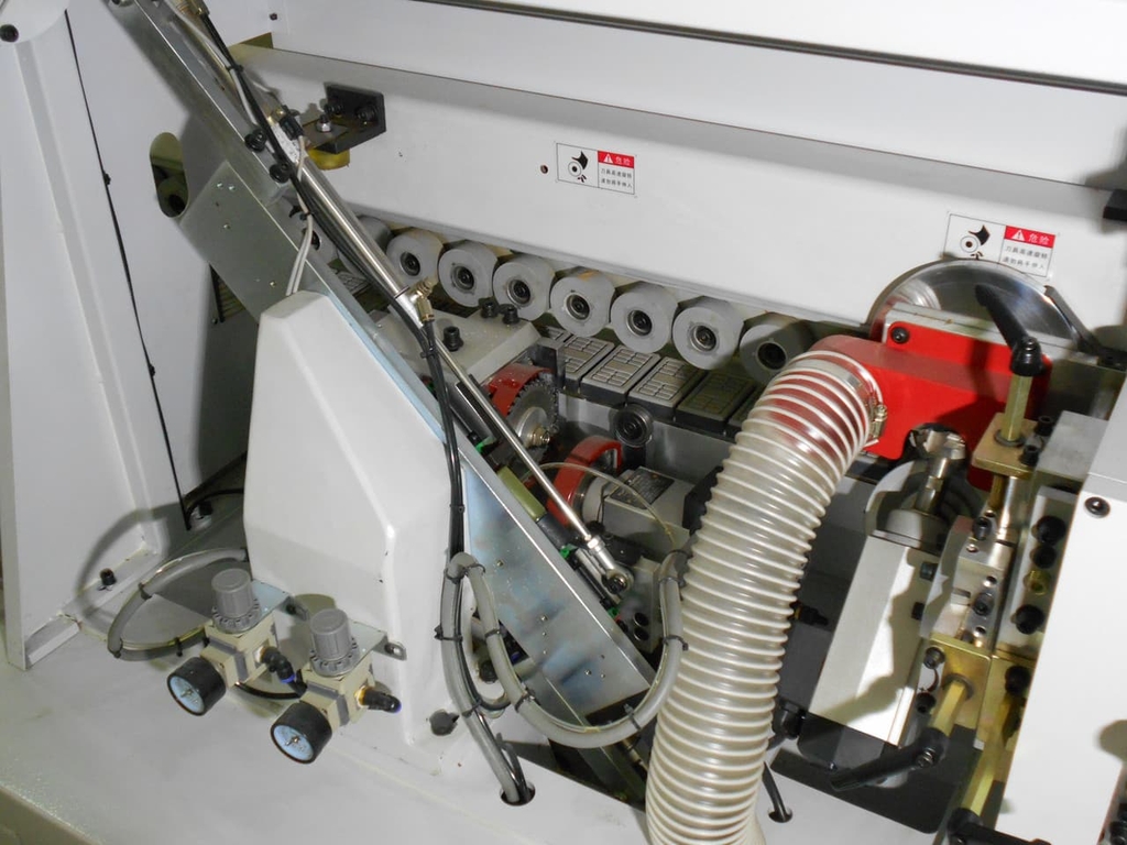 Автоматический кромкооблицовочный станок LTT-220PA