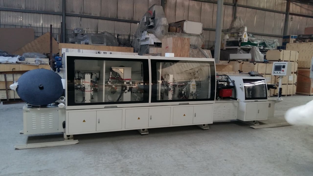 Автоматический кромкооблицовочный станок LTT-140PC