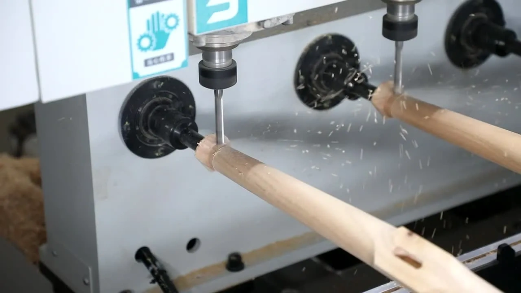 Пятиосевой обрабатывающий центр с ЧПУ JUNRAN JR-1218-4x8T