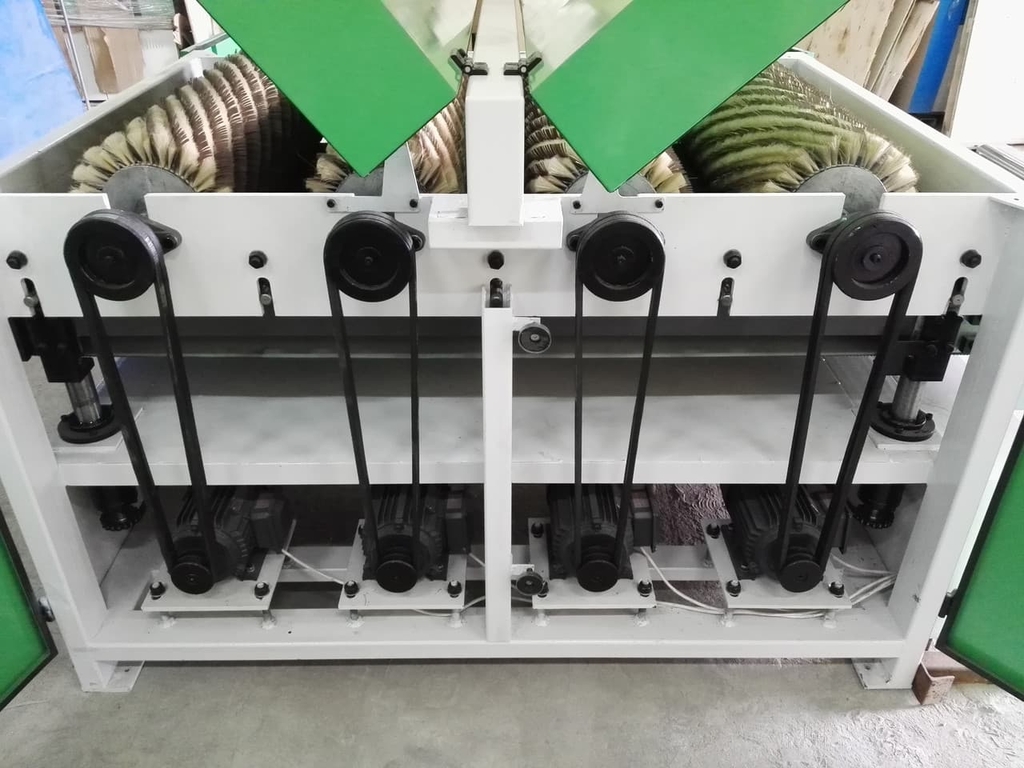 Шлифовальный станок для рельефного шлифования LTT DT 1000-4