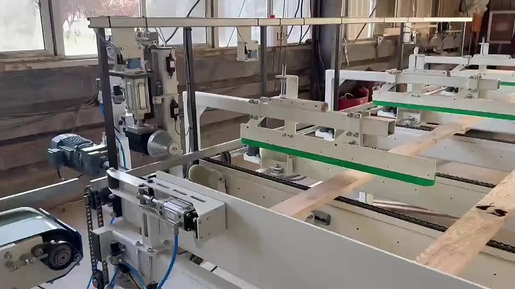 Линия сканирования и вырезки пороков древесины SDC ECO (LC 3800 + OC 5500)