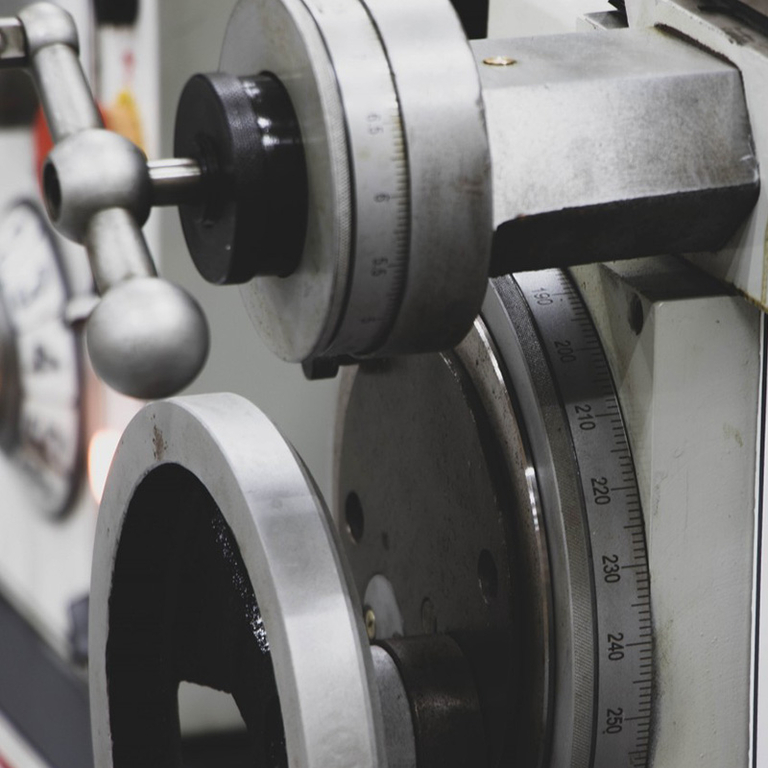 Универсальный токарный станок Proma SPF-1000PS с УЦИ