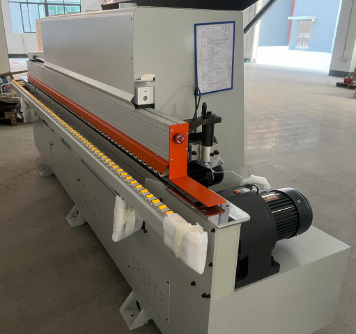 Автоматический кромкооблицовочный станок Filato Optima 424PW