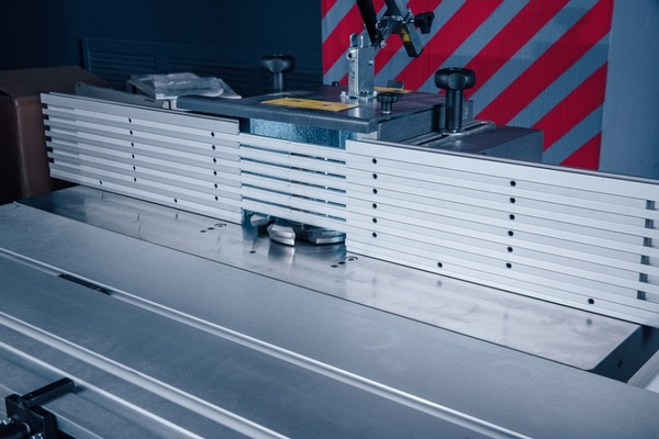 Фрезерные станки со сменными шпинделями OSTERMANN Т 1002