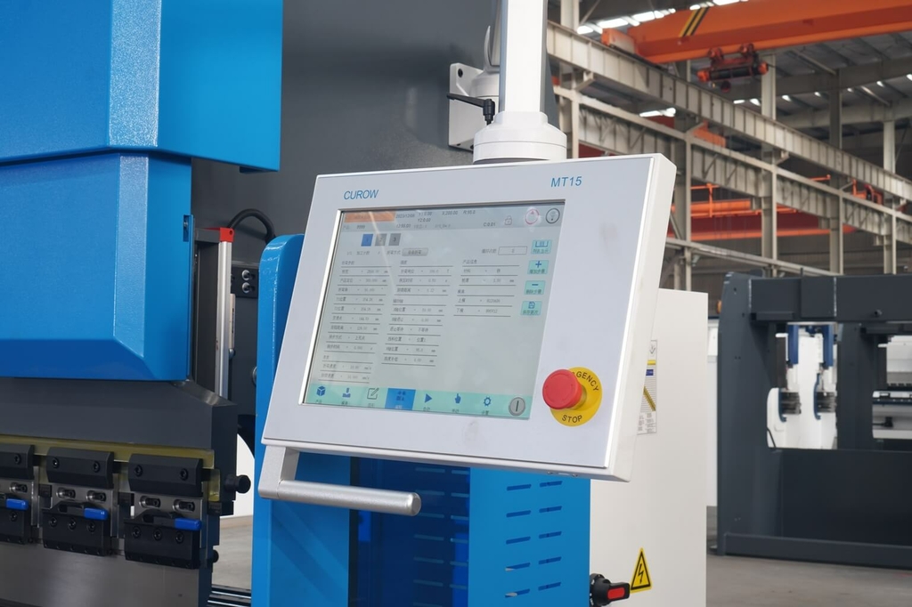 Листогибочный пресс с ЧПУ MetalTec HBС 110/2500 4+1 ЧПУ МТ-15