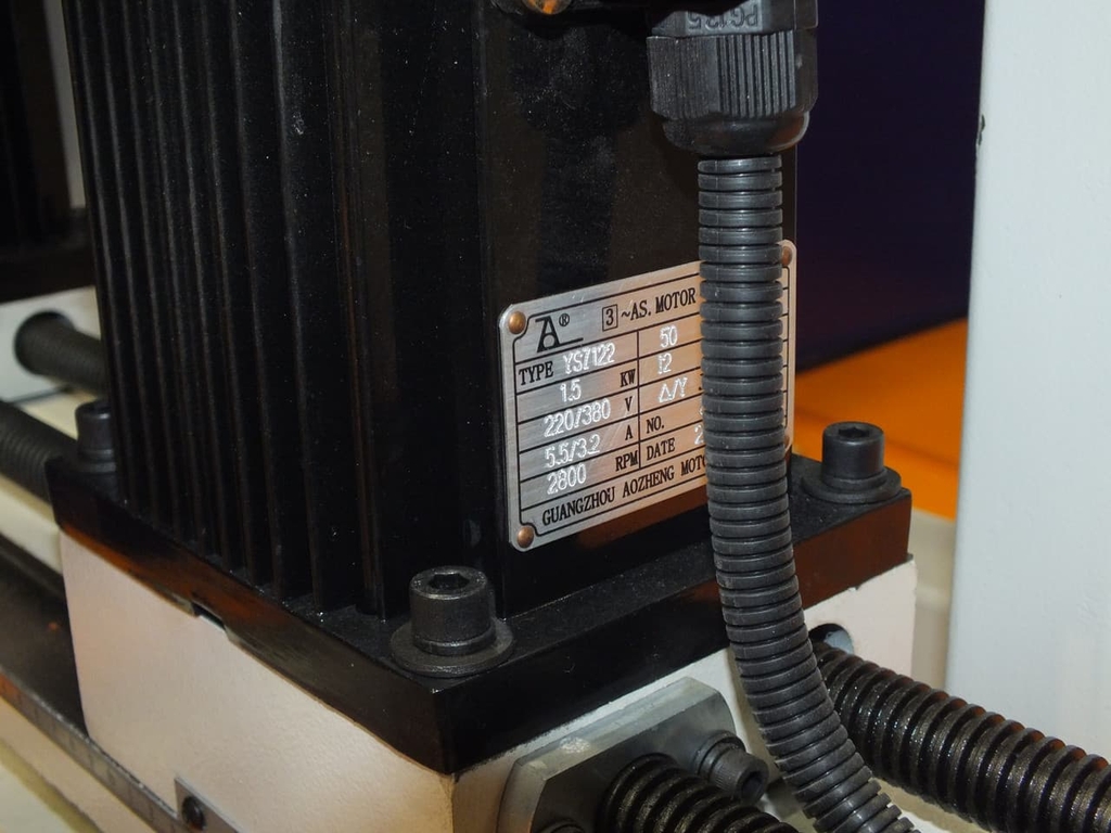 Автоматический сверлильно-присадочный станок LTT MZ3B