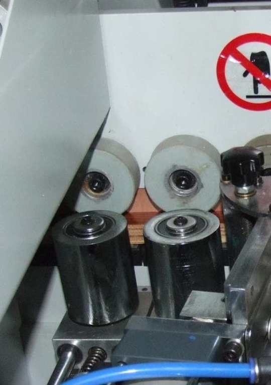 Автоматический кромкооблицовочный станок LTT MF306E