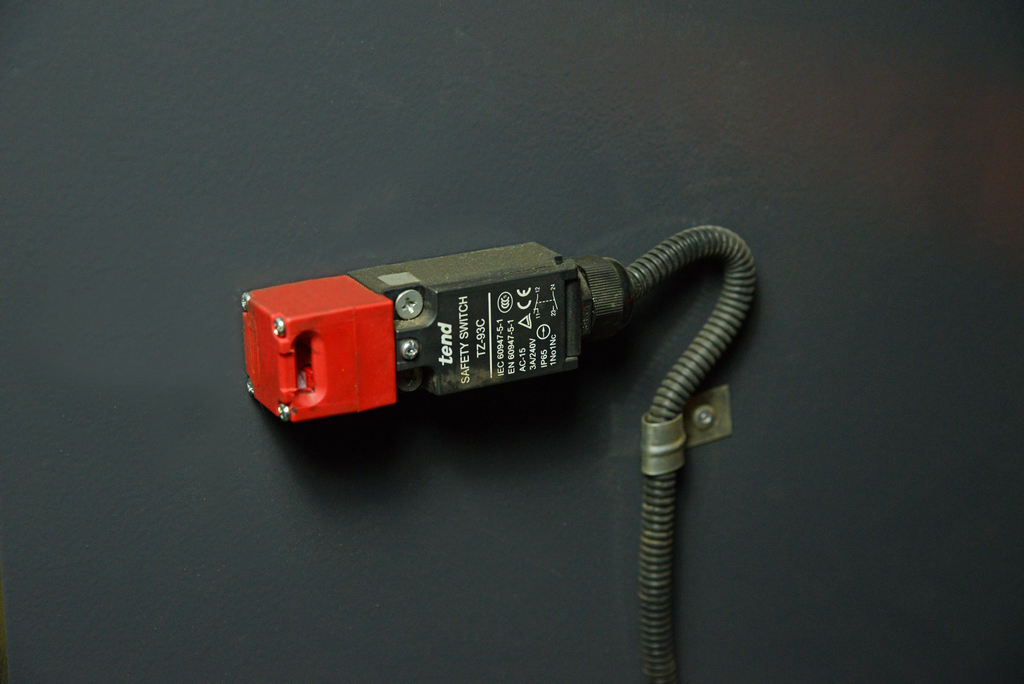 Листогибочный пресс c ЧПУ Metal Master HPJ 32100 с ЧПУ Е22