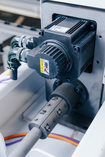 Форматно-раскроечный центр с чпу WoodTec WS-330C