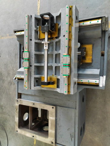 Проволочно-вырезной электроэрозионный станок Kingred KD400