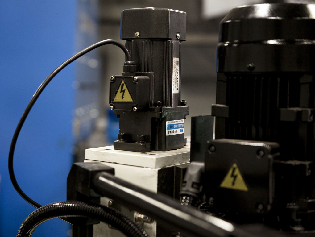 Фрезерно-сверлильный станок Stalex BF50PF,1000х240 мм,X-autofeed, с УЦИ, 380В