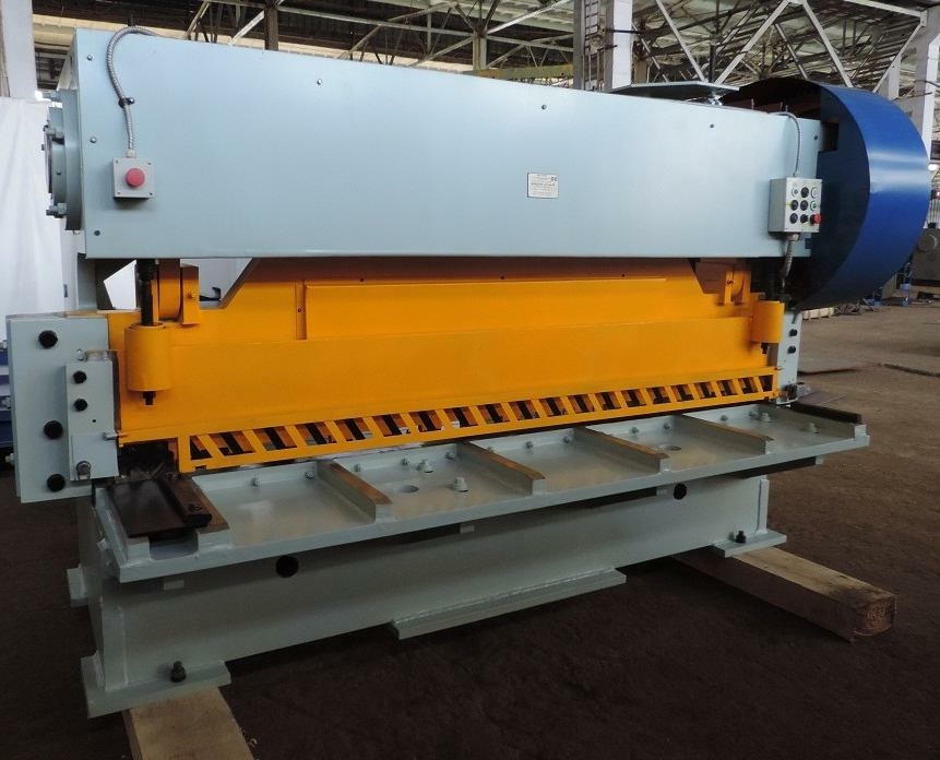 Ножницы гильотинные механические НЛ3424 (16х2500мм)