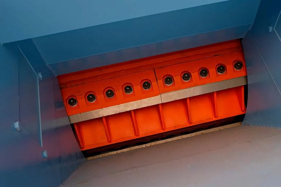 Промышленный измельчитель DG 90