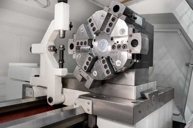 Токарный станок с ЧПУ KE50/1000 Fanuc