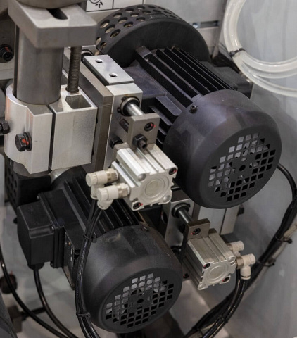 Автоматический кромкооблицовочный станок Excitech 536 UHQLP