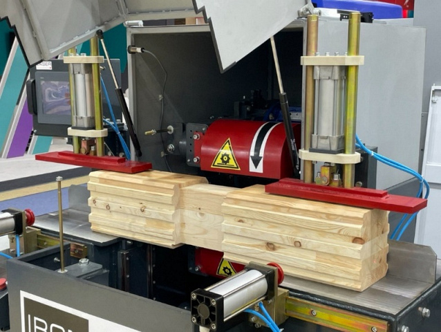 Станок для выборки чашек в строительном брусе IRONMAC BLOX 4x4-200 (200x250)