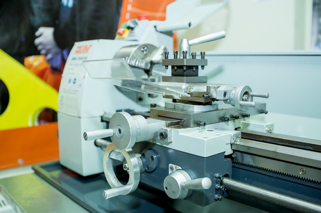 Настольный токарный станок Metal Master MML 250x550 (2550)