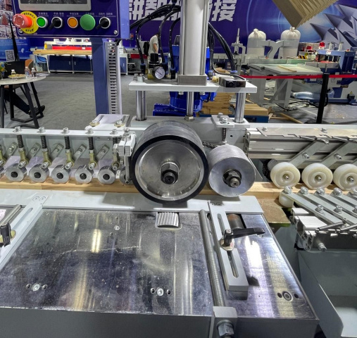 Автоматическая линия сращивания Beaver 150-3 Speed