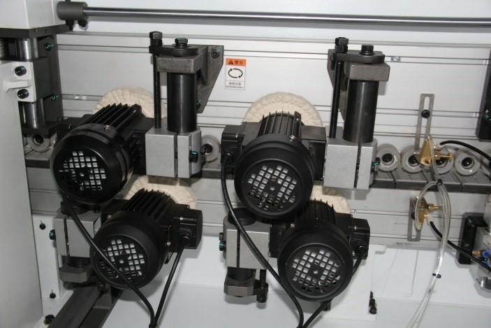 Кромкооблицовочный автоматический станок BJD F770J