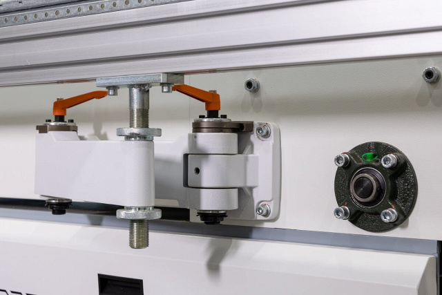 Автоматический кромкооблицовочный станок Nanxing NB8СJQVKL