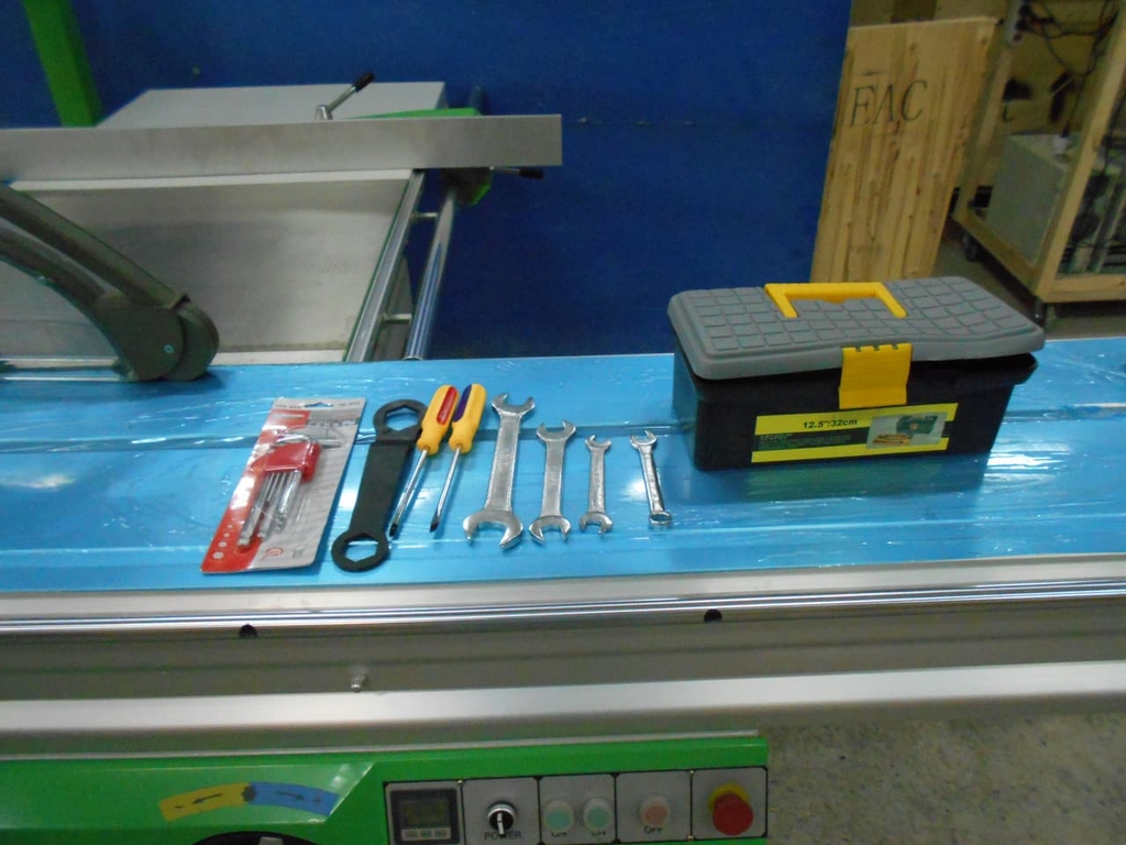 Форматно-раскроечный станок LTT F45