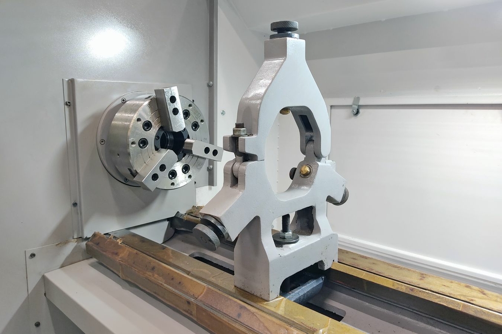 Токарный станок CK6150/1000 с плоской станиной с ЧПУ Siemens 808D